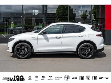 ALFA ROMEO Stelvio Veloce 2.0 Turbo AT8 Q4 PREMIUM ASSISTEN