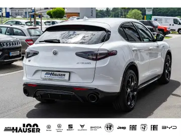 ALFA ROMEO Stelvio Veloce 2.0 Turbo AT8 Q4 PREMIUM ASSISTEN