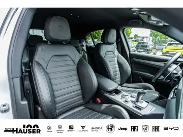 ALFA ROMEO Stelvio Veloce 2.0 Turbo AT8 Q4 PREMIUM ASSISTEN