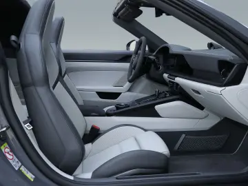 PORSCHE 992 911 Targa 4 GTS Surround View Sitzbelüftung