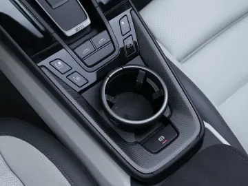 PORSCHE 992 911 Targa 4 GTS Surround View Sitzbelüftung
