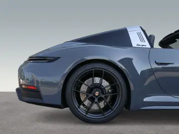 PORSCHE 992 911 Targa 4 GTS Surround View Sitzbelüftung
