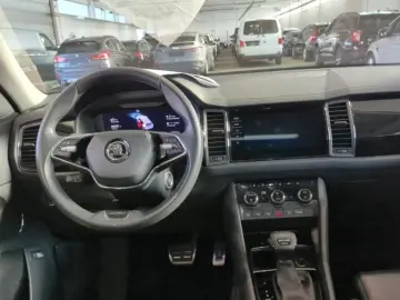 SKODA Kodiaq L&K 4x4 ACC PANO 360  MATRIX APP CANTON