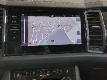 SKODA Kodiaq L&K 4x4 ACC PANO 360  MATRIX APP CANTON