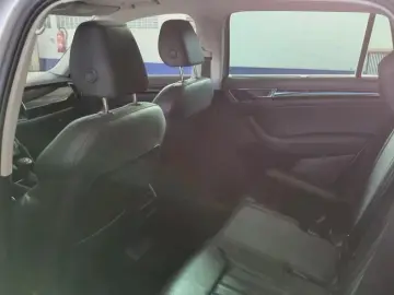 SKODA Kodiaq L&K 4x4 ACC PANO 360  MATRIX APP CANTON