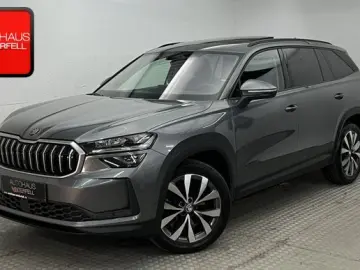 SKODA Kodiaq 2.0 4x4 Selection 7SITZ PANO AHK 360 HUD