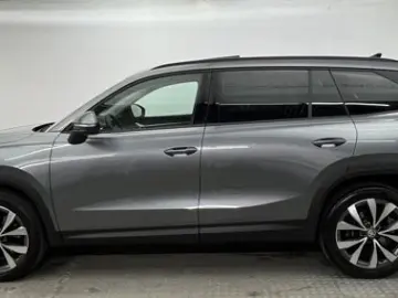 SKODA Kodiaq 2.0 4x4 Selection 7SITZ PANO AHK 360 HUD
