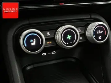 SKODA Kodiaq 2.0 4x4 Selection 7SITZ PANO AHK 360 HUD