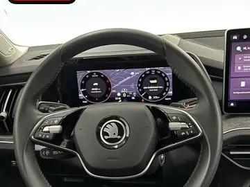 SKODA Kodiaq 2.0 4x4 Selection 7SITZ PANO AHK 360 HUD