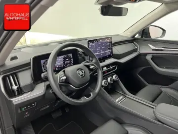SKODA Kodiaq 2.0 4x4 Selection 7SITZ PANO AHK 360 HUD