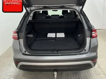 SKODA Kodiaq 2.0 4x4 Selection 7SITZ PANO AHK 360 HUD