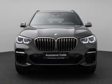 BMW X5 M50i