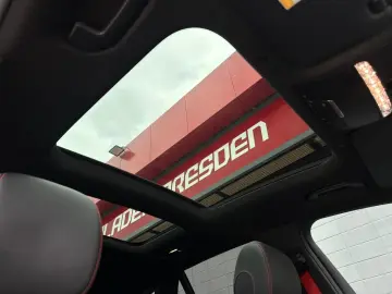 MERCEDES-BENZ GLC43 AMG 4M