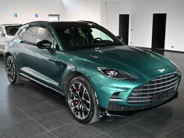ASTON MARTIN DBX 707   Racing Green   Garantie 2027   AHK