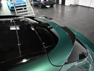 ASTON MARTIN DBX 707   Racing Green   Garantie 2027   AHK