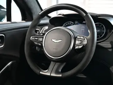 ASTON MARTIN DBX 707   Racing Green   Garantie 2027   AHK