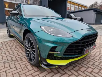 ASTON MARTIN DBX707 1.Hand 8-Fach Carbon Panorama