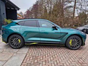 ASTON MARTIN DBX707 1.Hand 8-Fach Carbon Panorama