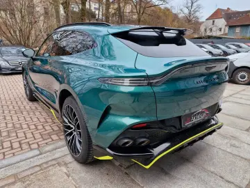 ASTON MARTIN DBX707 1.Hand 8-Fach Carbon Panorama