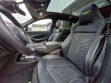 ASTON MARTIN DBX707 1.Hand 8-Fach Carbon Panorama