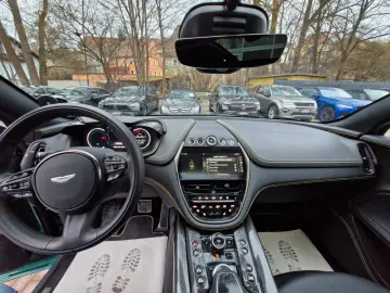 ASTON MARTIN DBX707 1.Hand 8-Fach Carbon Panorama