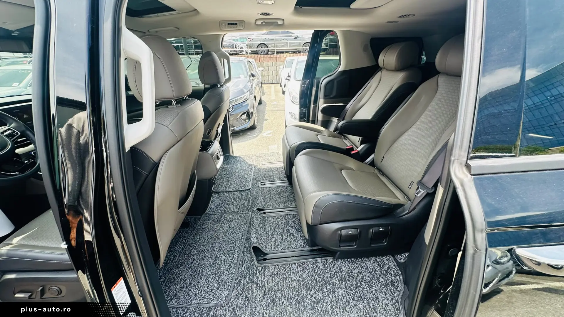 Kia Carnival 2024 LED 7 locuri Garantie 36 luni