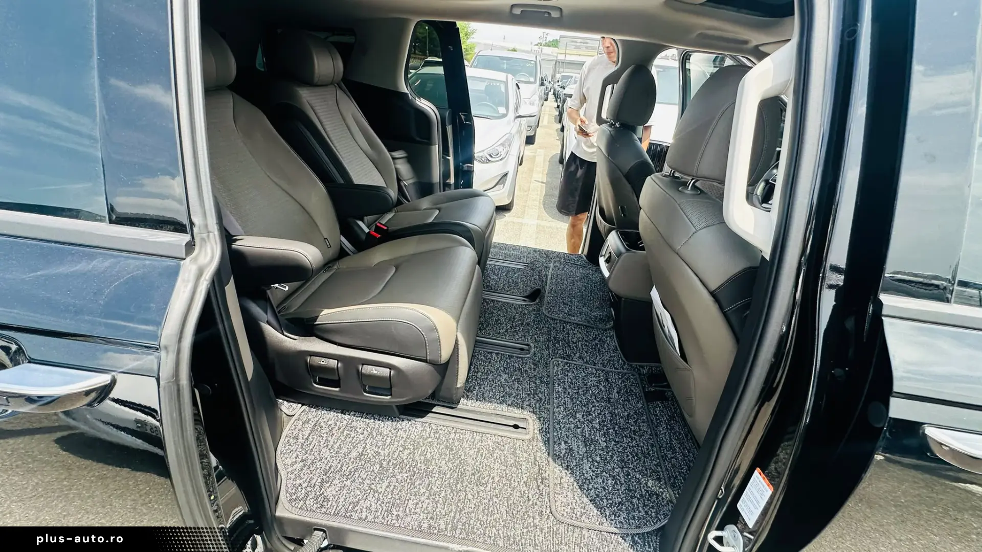 Kia Carnival 2024 LED 7 locuri Garantie 36 luni