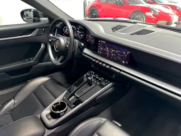 PORSCHE 992-911 CARRERA COUPE SPORTSITZE BOSE KAMERA 20