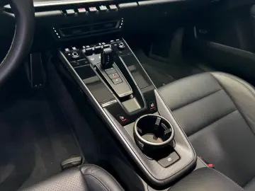 PORSCHE 992-911 CARRERA COUPE SPORTSITZE BOSE KAMERA 20
