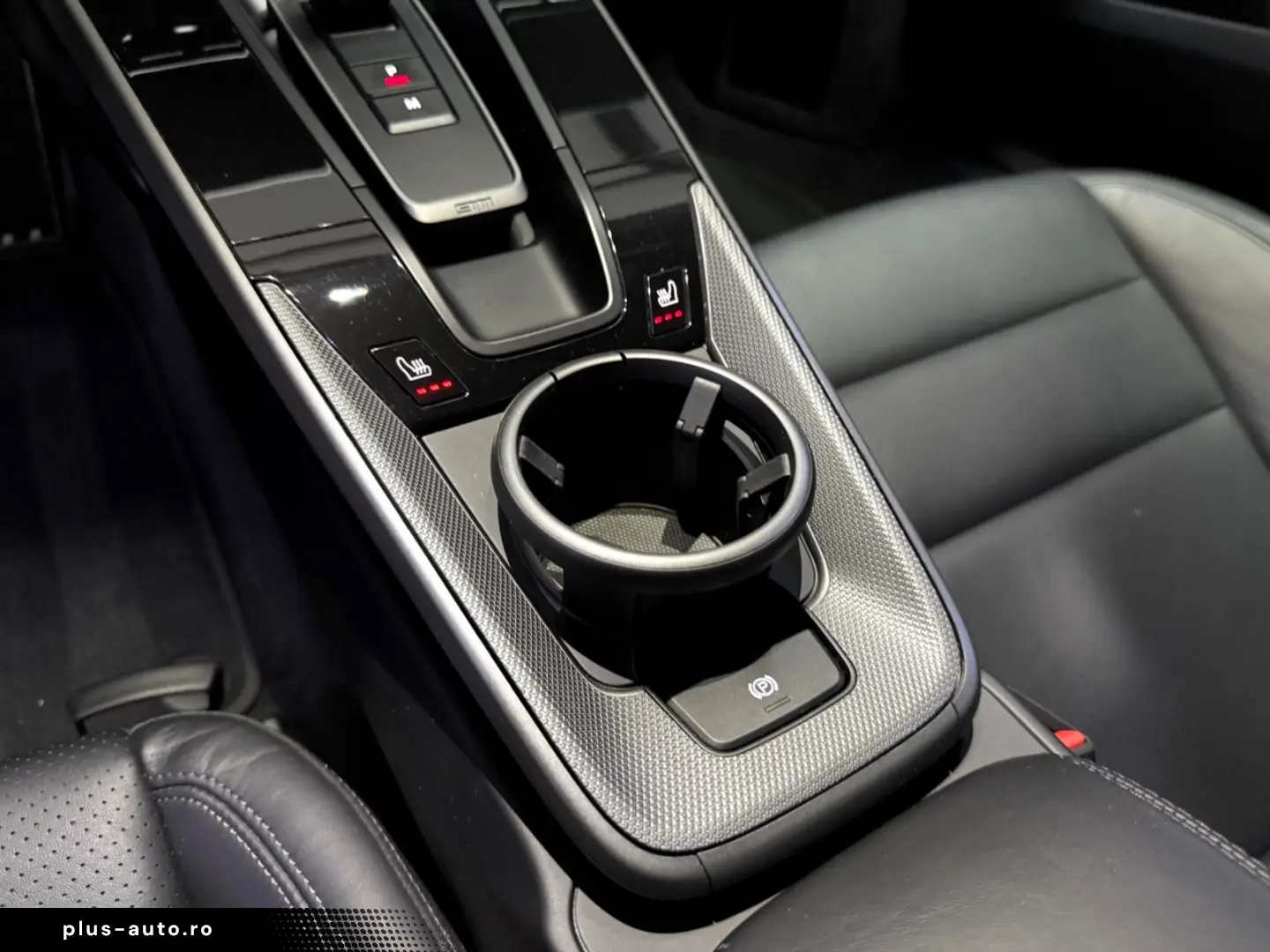 PORSCHE 992-911 CARRERA COUPE SPORTSITZE BOSE KAMERA 20