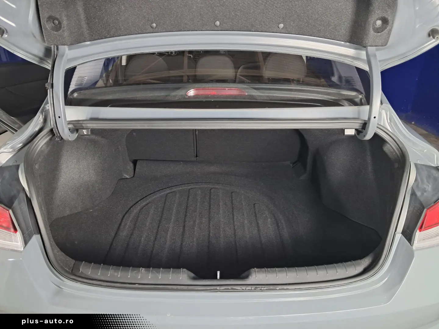 HYUNDAI ELANTRA 1.6i 122 CP 2022