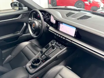 PORSCHE 911-992 CARRERA COUPE SPORTABGAS SPORTSITZE BOSE