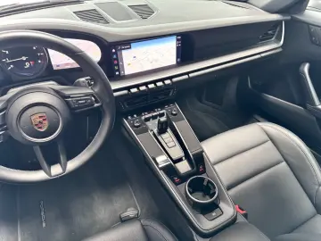 PORSCHE 911-992 CARRERA COUPE SPORTABGAS SPORTSITZE BOSE