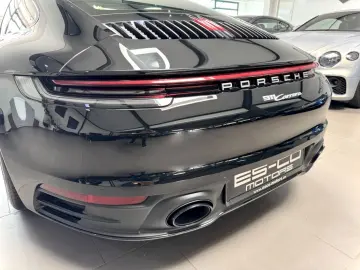PORSCHE 911-992 CARRERA COUPE SPORTABGAS SPORTSITZE BOSE
