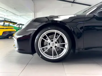 PORSCHE 911-992 CARRERA COUPE SPORTABGAS SPORTSITZE BOSE