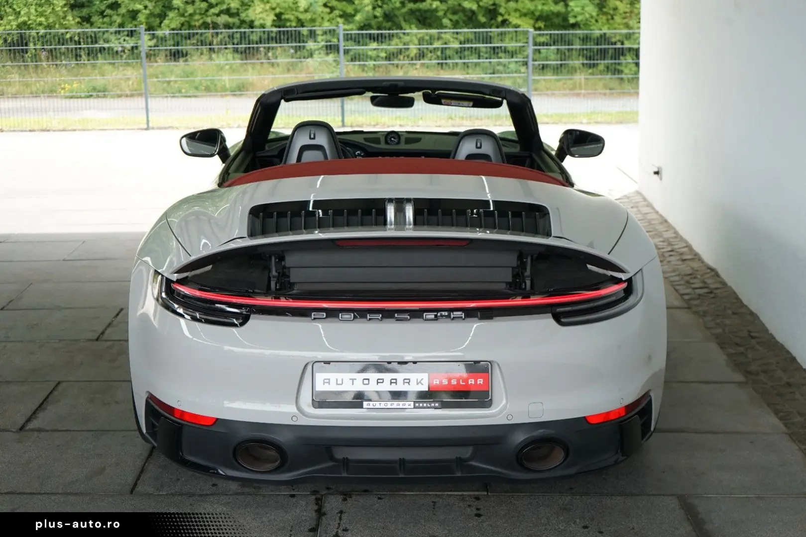 PORSCHE 911 2023 — imagine 4