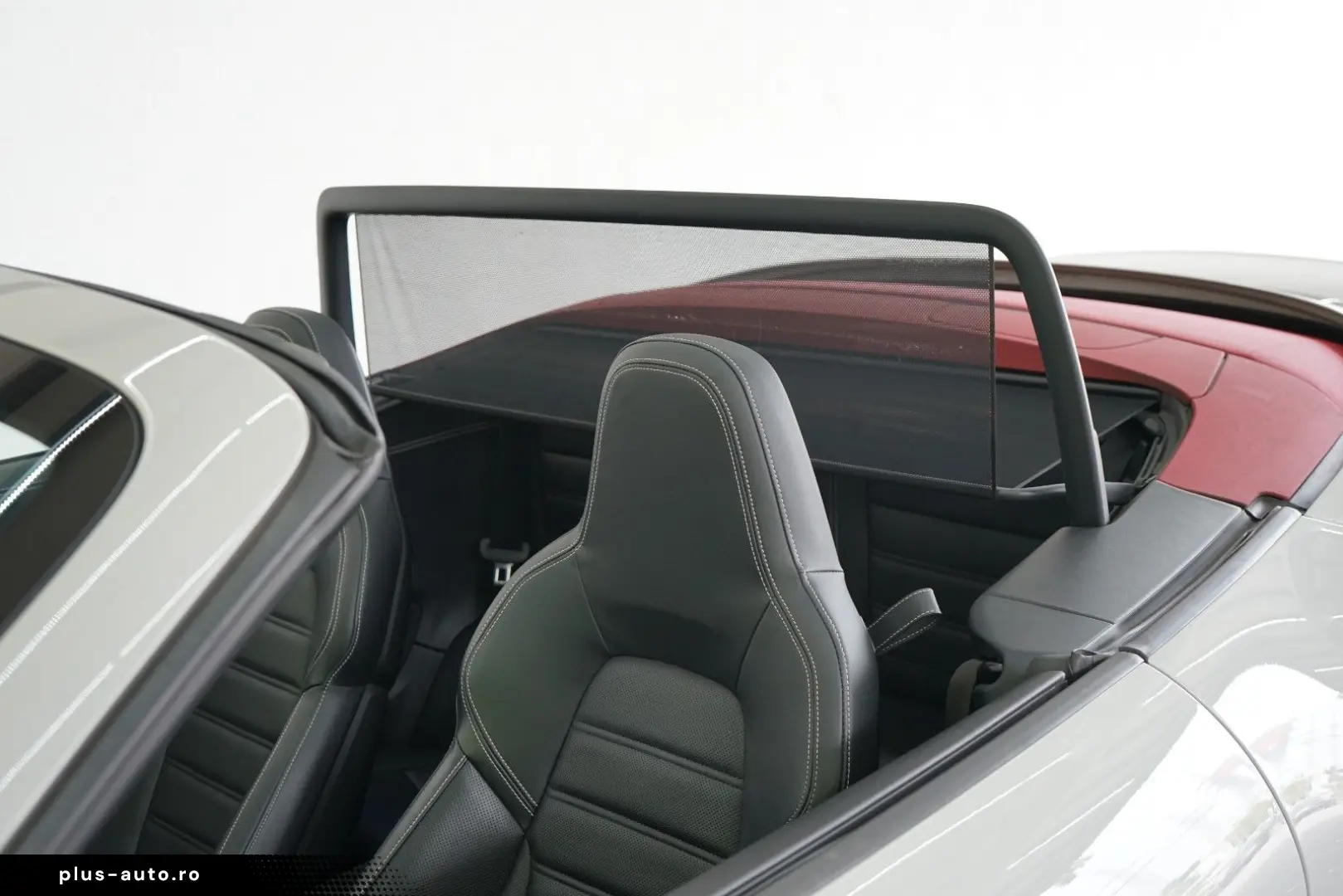 PORSCHE 911 2023 — imagine 12