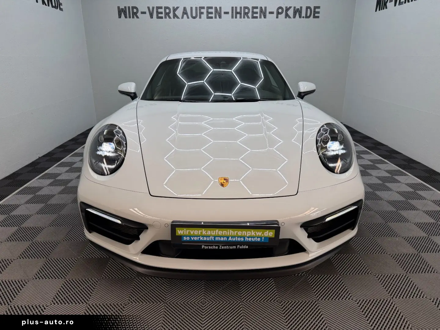 PORSCHE 911 2022 — imagine 6