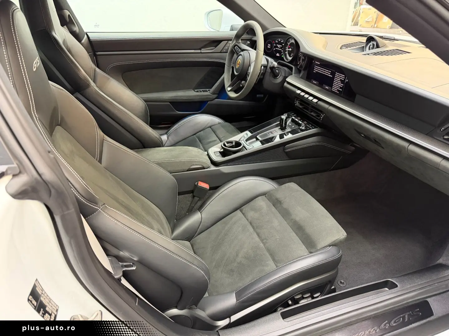 PORSCHE 911 2022 — imagine 23