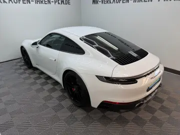 PORSCHE 911 992 Carrera 4 GTS PDK Service & Approved NEU
