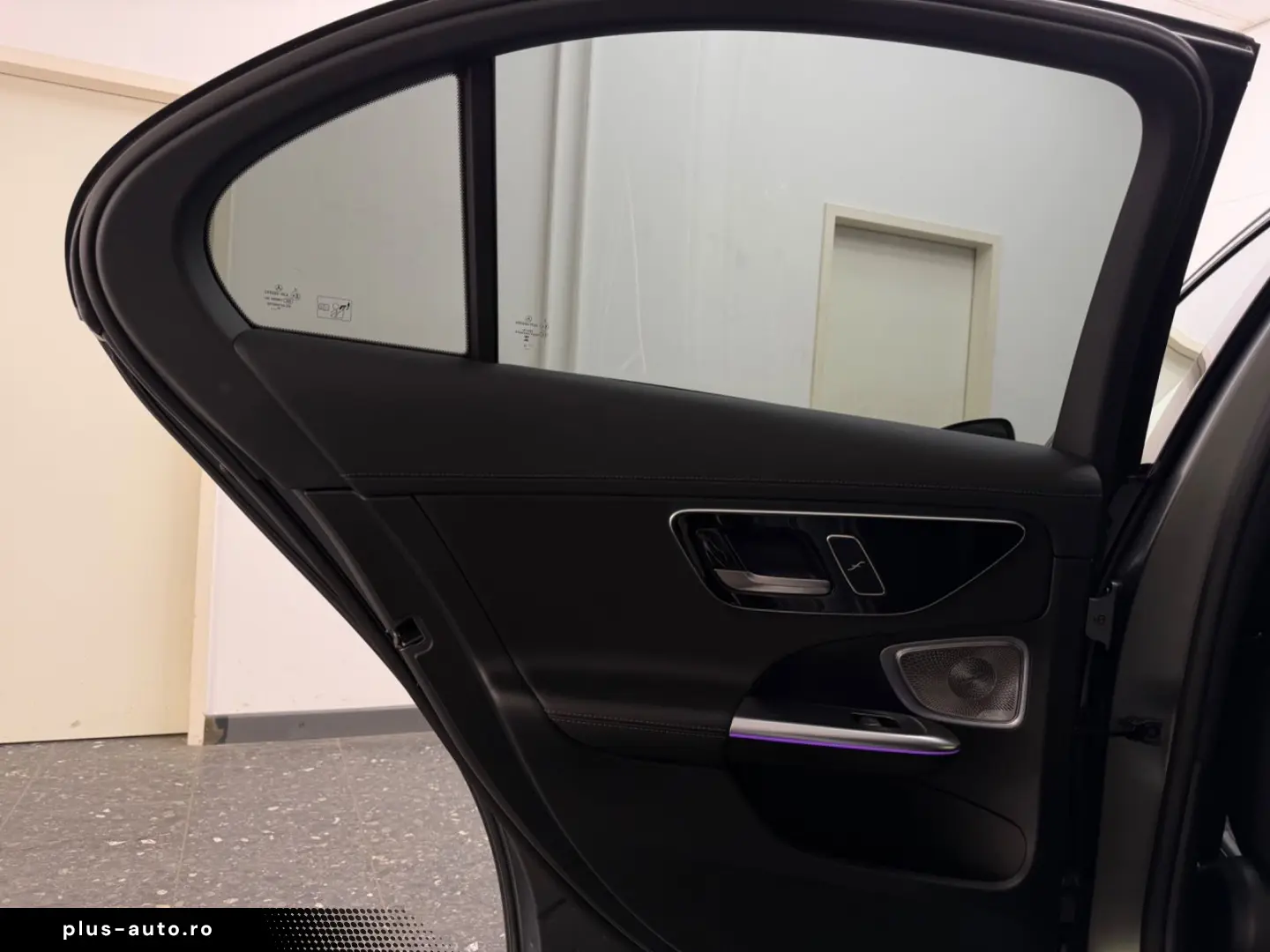 MERCEDES-BENZ C-Class 2023 — imagine 22