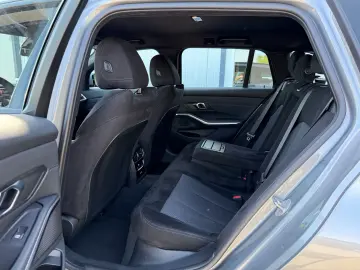 BMW 330i Touring xDrive M Sport