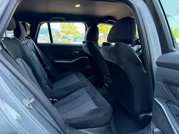 BMW 330i Touring xDrive M Sport