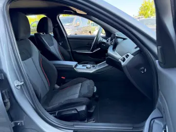 BMW 330i Touring xDrive M Sport