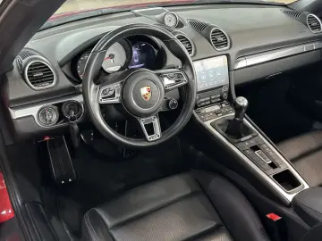 PORSCHE Boxster 718 S BOSE Bi-Xenon Navi SportAuspuff