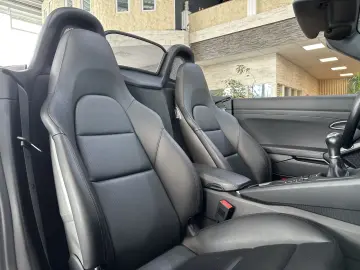 PORSCHE Boxster 718 S BOSE Bi-Xenon Navi SportAuspuff