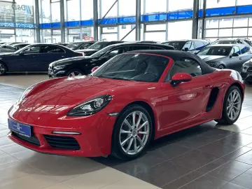 PORSCHE Boxster 718 S BOSE Bi-Xenon Navi SportAuspuff