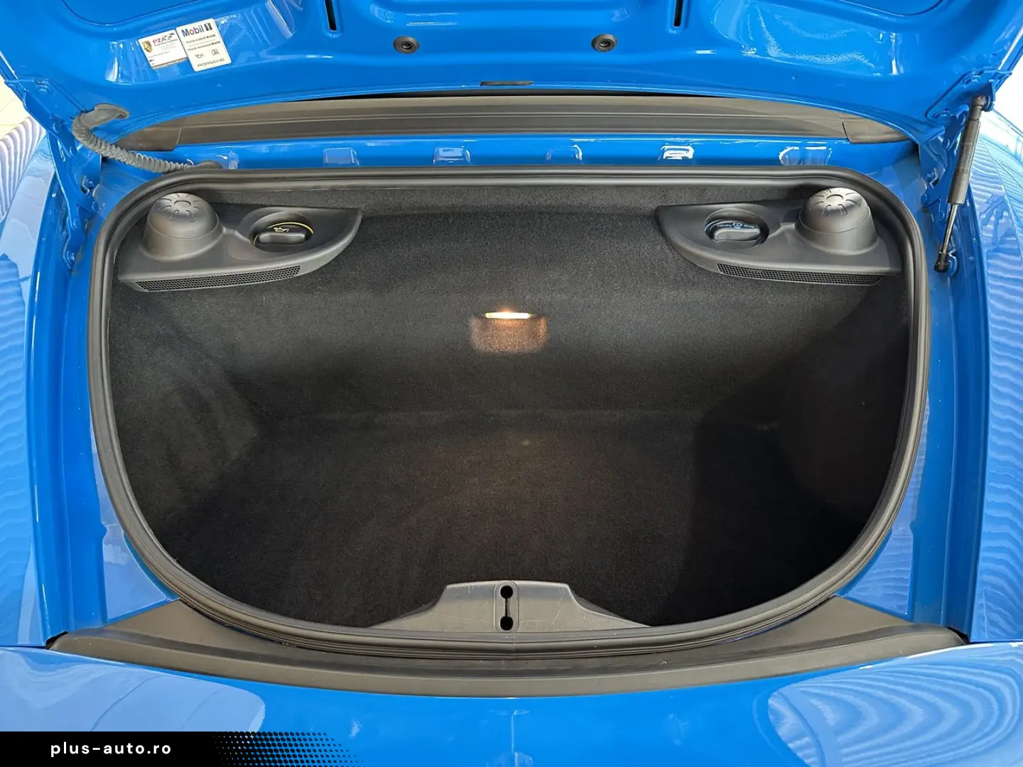 PORSCHE Boxster 718 Leder BOSE R.Cam Navi Sitzbelüftung