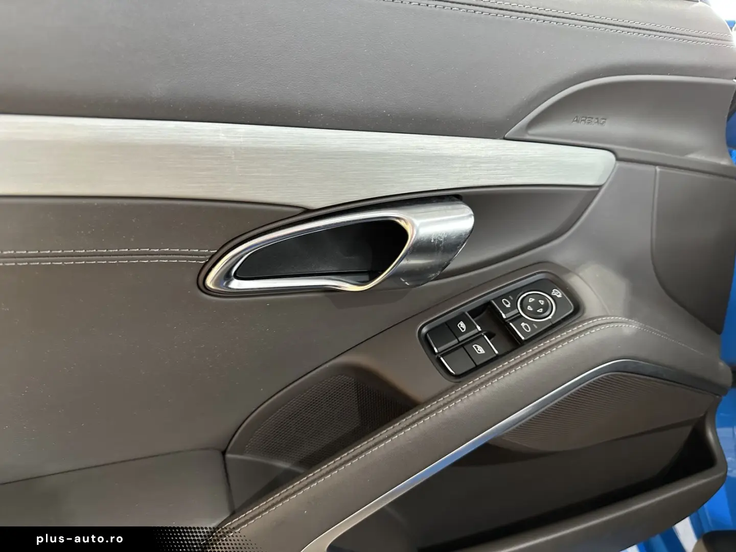 PORSCHE Boxster 718 Leder BOSE R.Cam Navi Sitzbelüftung