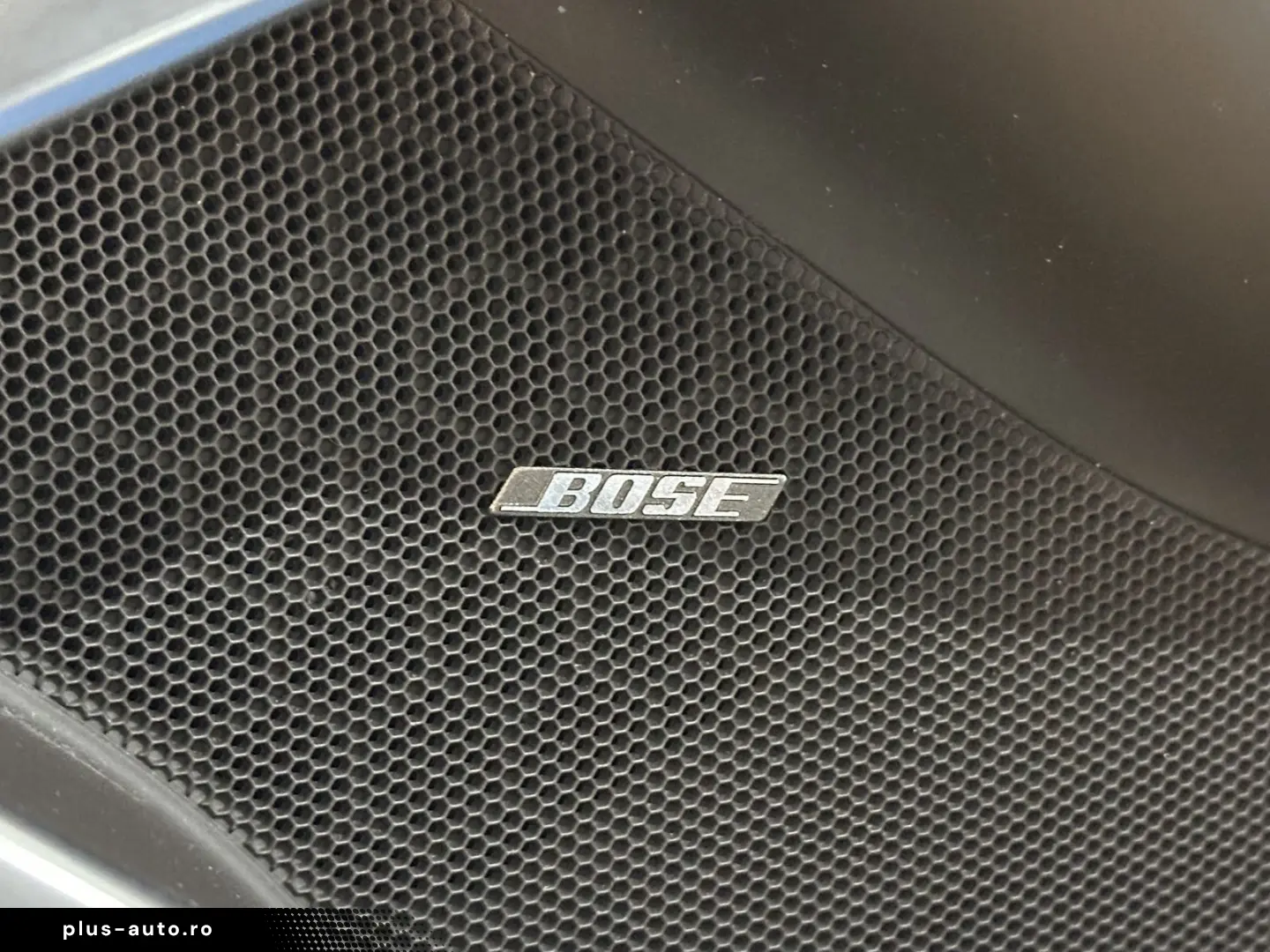 PORSCHE Boxster 718 Leder BOSE R.Cam Navi Sitzbelüftung